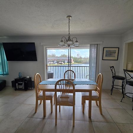Beautiful Condo Close To Busch Gardens 탬파 외부 사진