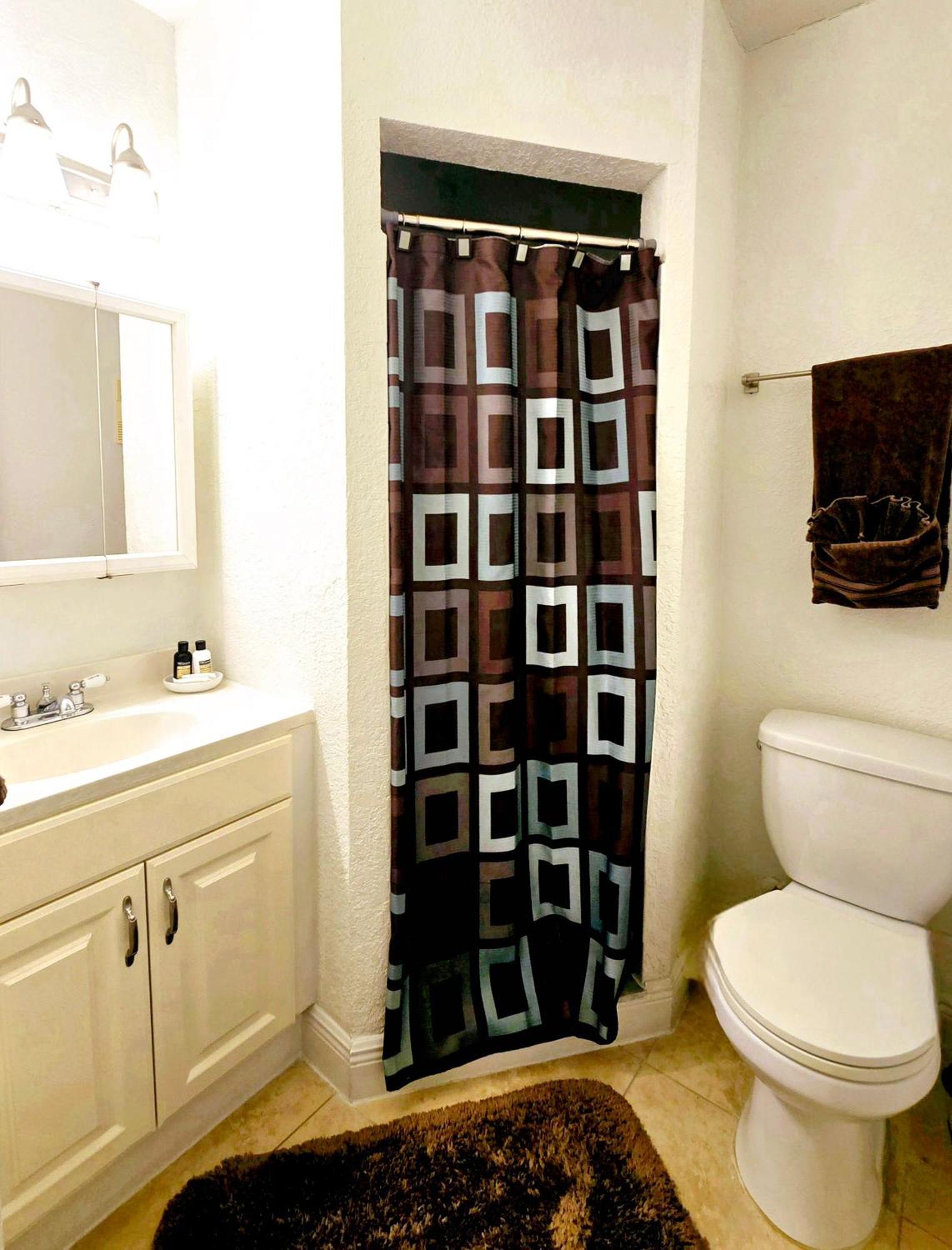 Beautiful Condo Close To Busch Gardens 탬파 외부 사진